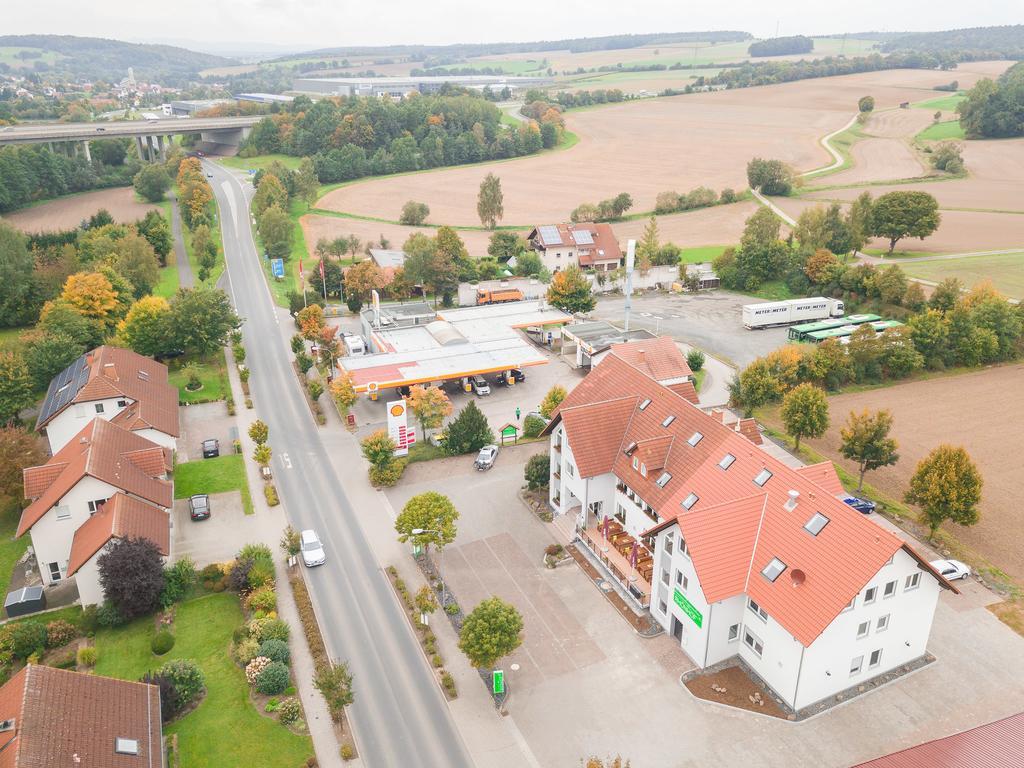 Hotel Rhoenhof Huenfeld Exterior photo